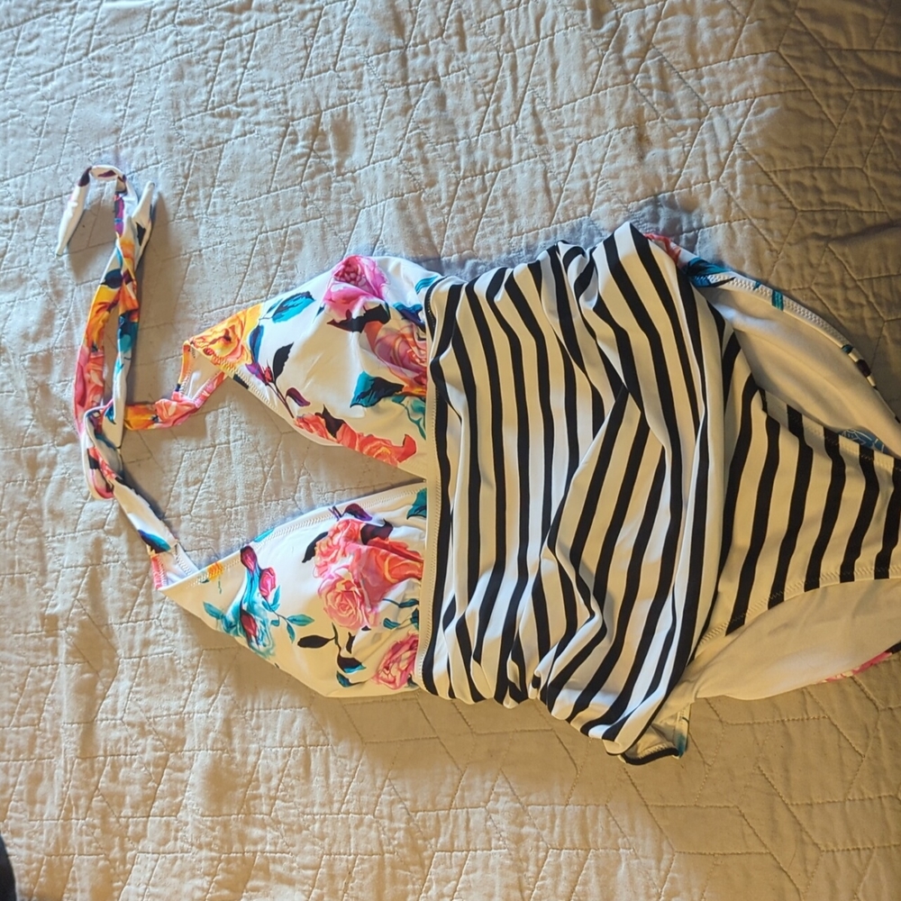 Women's floral and striped one piece, Cupshe 0X